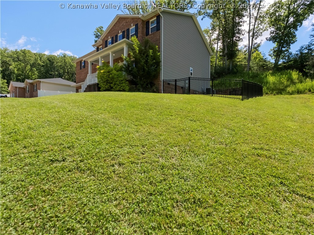44 Russell Street Winfield, WV 25213 - Photo 3 of 50 Gallery Image 3
