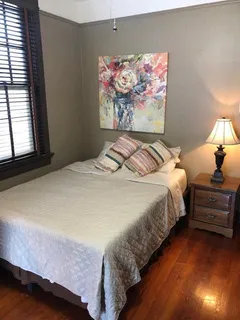 $2,400 | 2230 Constance Street, New Orleans, LA 70130
