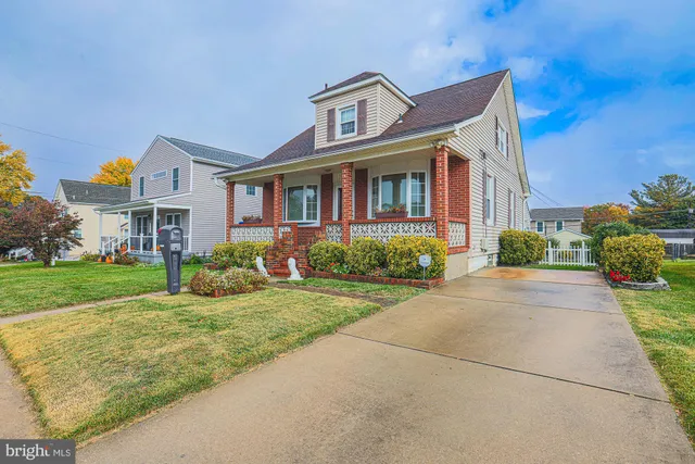 $340,000 | 109 North Stuart Street, Baltimore, MD 21221