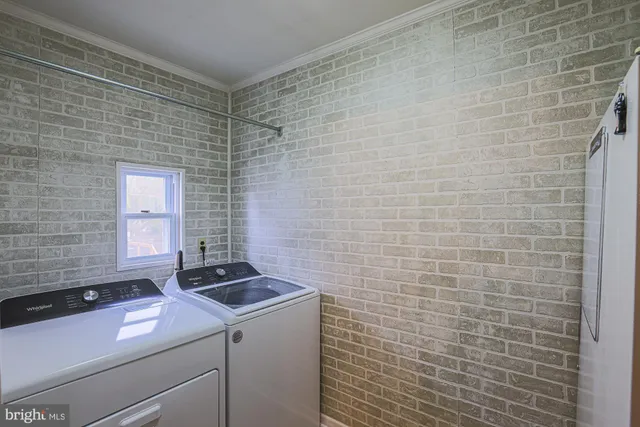 $340,000 | 109 North Stuart Street, Baltimore, MD 21221