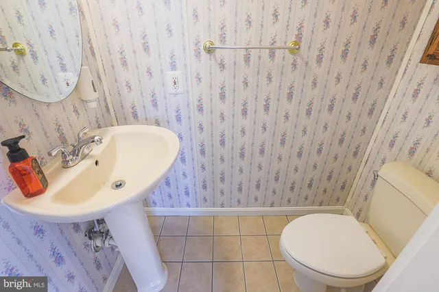 $340,000 | 109 North Stuart Street, Baltimore, MD 21221