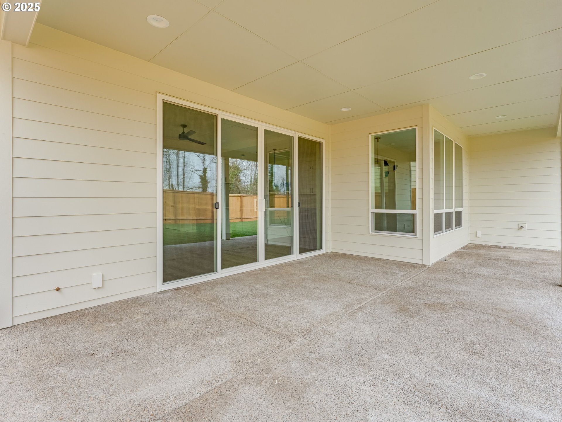652 Parker Loop Silverton, OR 97381 - Photo 30 of 33 Gallery Image 30