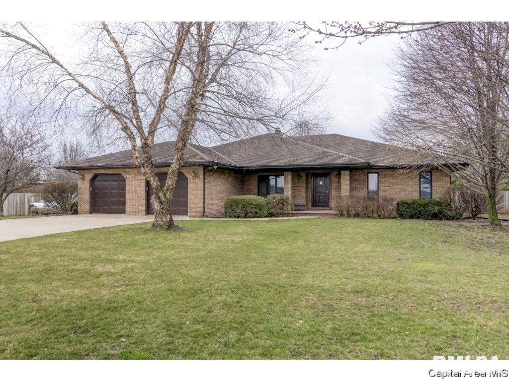 6094 Fulton Road New Berlin, IL 62670 - Photo 1 of 27