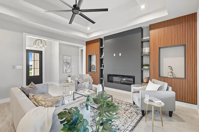 $769,000 | 2061 Glenhollow Drive, Weatherford, TX 76088