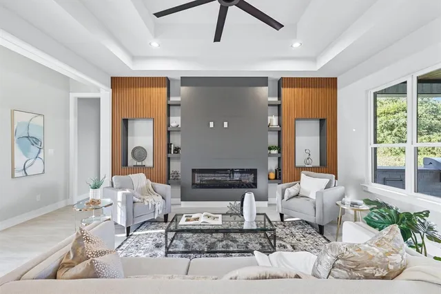 $769,000 | 2061 Glenhollow Drive, Weatherford, TX 76088