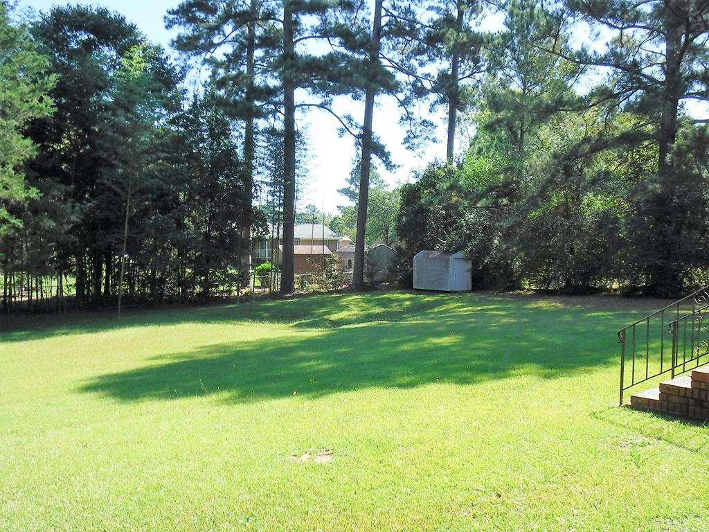 208 Manning Road Greenwood, SC 29649 - Photo 4 of 28 Gallery Image 4