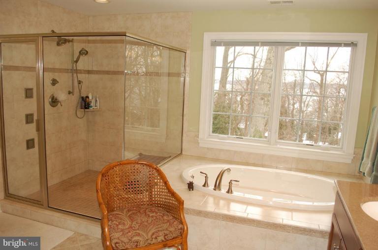 596 Old County Road Severna Park, MD 21146 - Photo 15 of 30 Master Bath #2