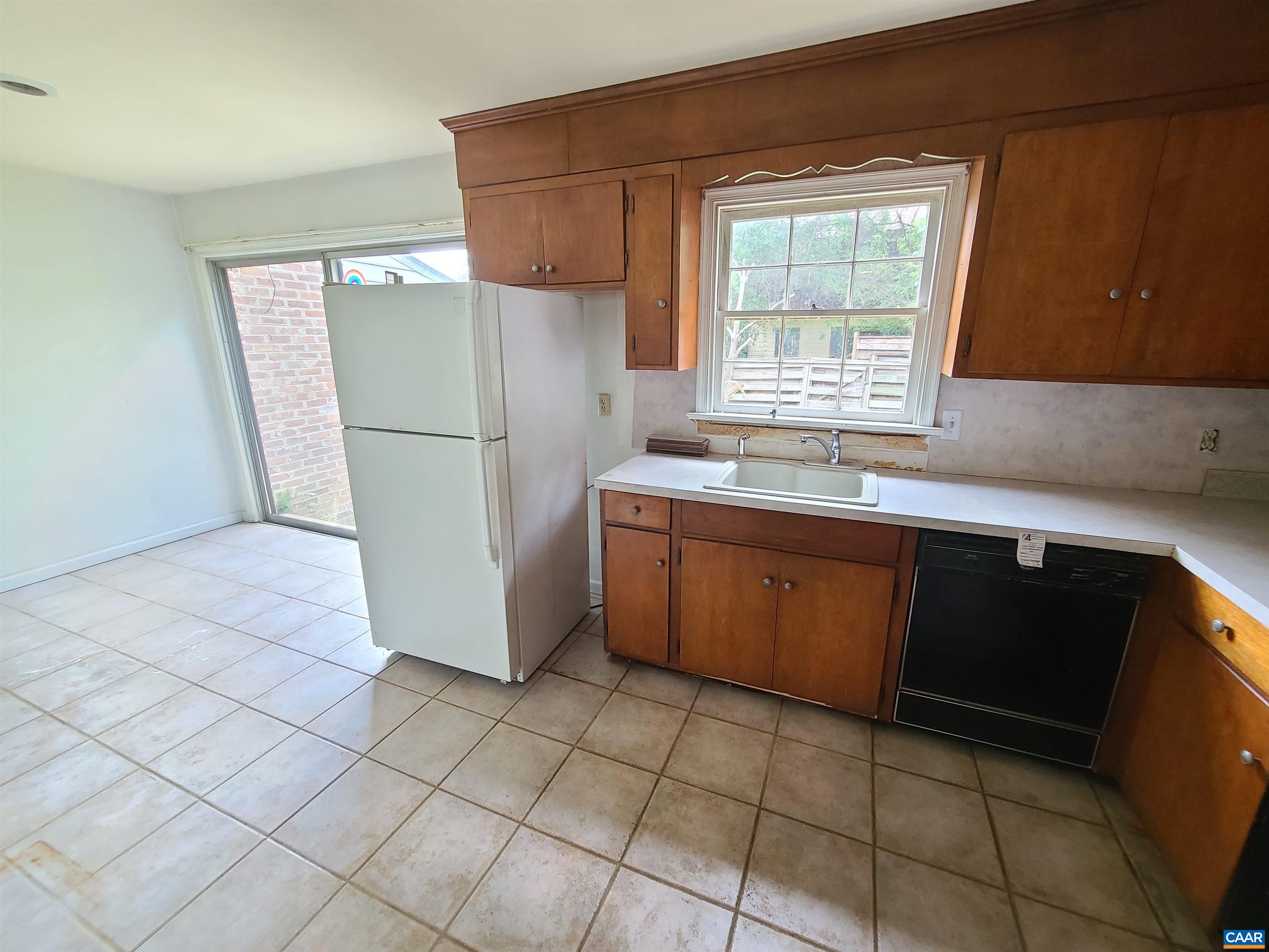 120 Georgetown Green Charlottesville, VA 22901 - Photo 12 of 26