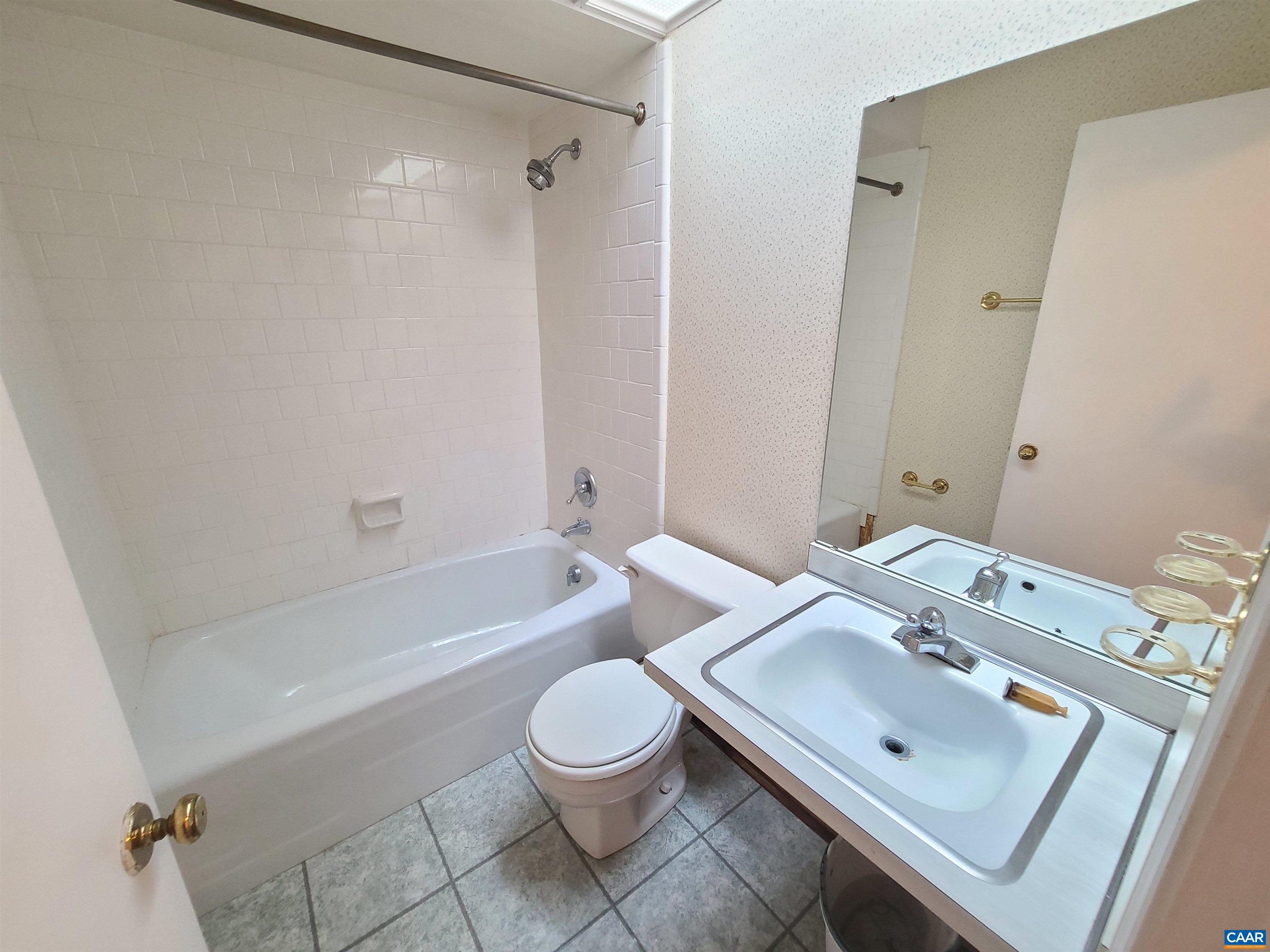 120 Georgetown Green Charlottesville, VA 22901 - Photo 19 of 26