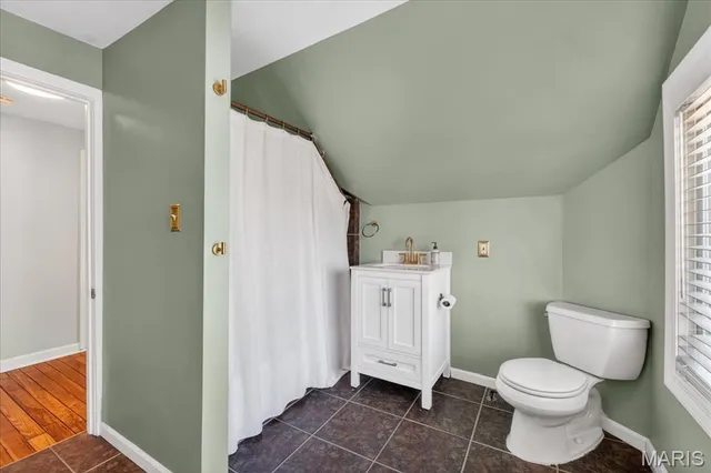 $275,000 | 4949 Blow Street, St. Louis, MO 63109