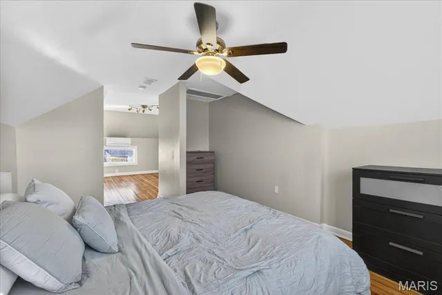 $275,000 | 4949 Blow Street, St. Louis, MO 63109