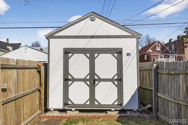 $275,000 | 4949 Blow Street, St. Louis, MO 63109