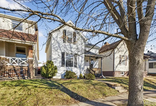 $275,000 | 4949 Blow Street, St. Louis, MO 63109