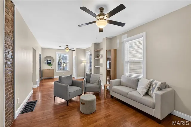 $275,000 | 4949 Blow Street, St. Louis, MO 63109