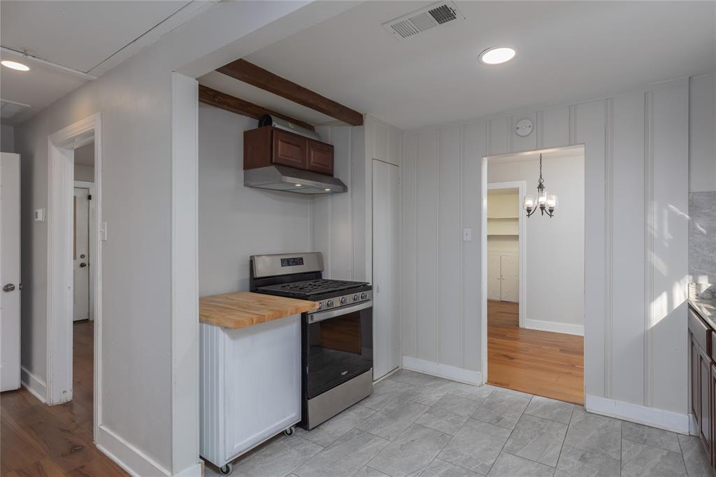 4525 Almena Road River Oaks, TX 76114 - Photo 12 of 25