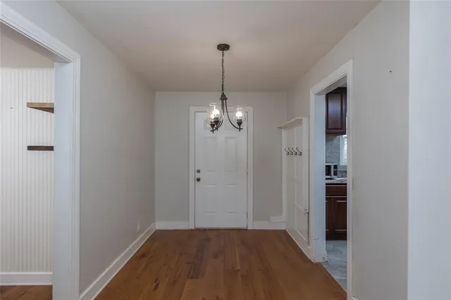 $2,000 | 4525 Almena Road, River Oaks, TX 76114