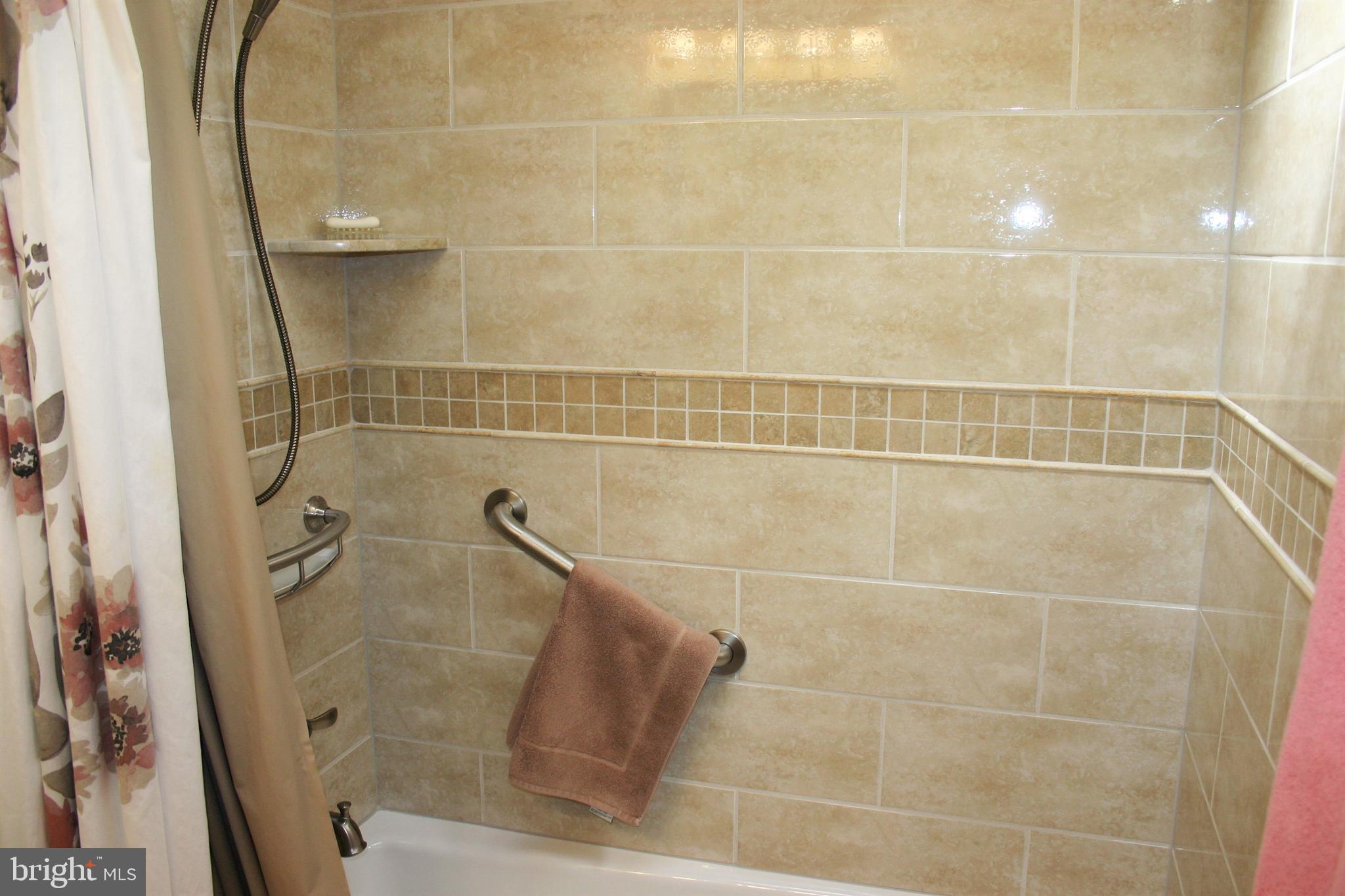 3127 Draper Street Philadelphia, PA 19136 - Photo 25 of 43 Brand New Hall Bath