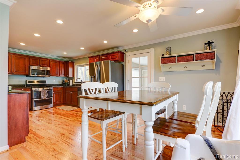 2525 Norton Lawn Rochester Hills, MI 48307 - Photo 5 of 29