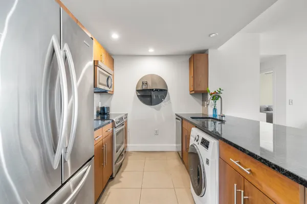 $699,000 | 88 Morgan Street, Unit 4107, Jersey City, NJ 07302