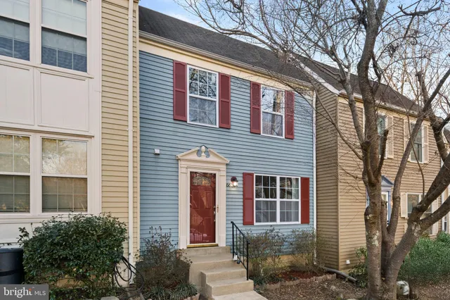 $600,000 | 6639 Rockleigh Way, Alexandria, VA 22315