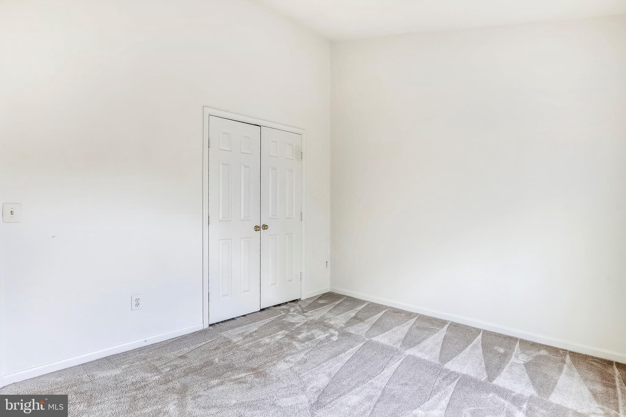 6503 Castine Lane Springfield, VA 22150 - Photo 40 of 54 Third floor bedroom