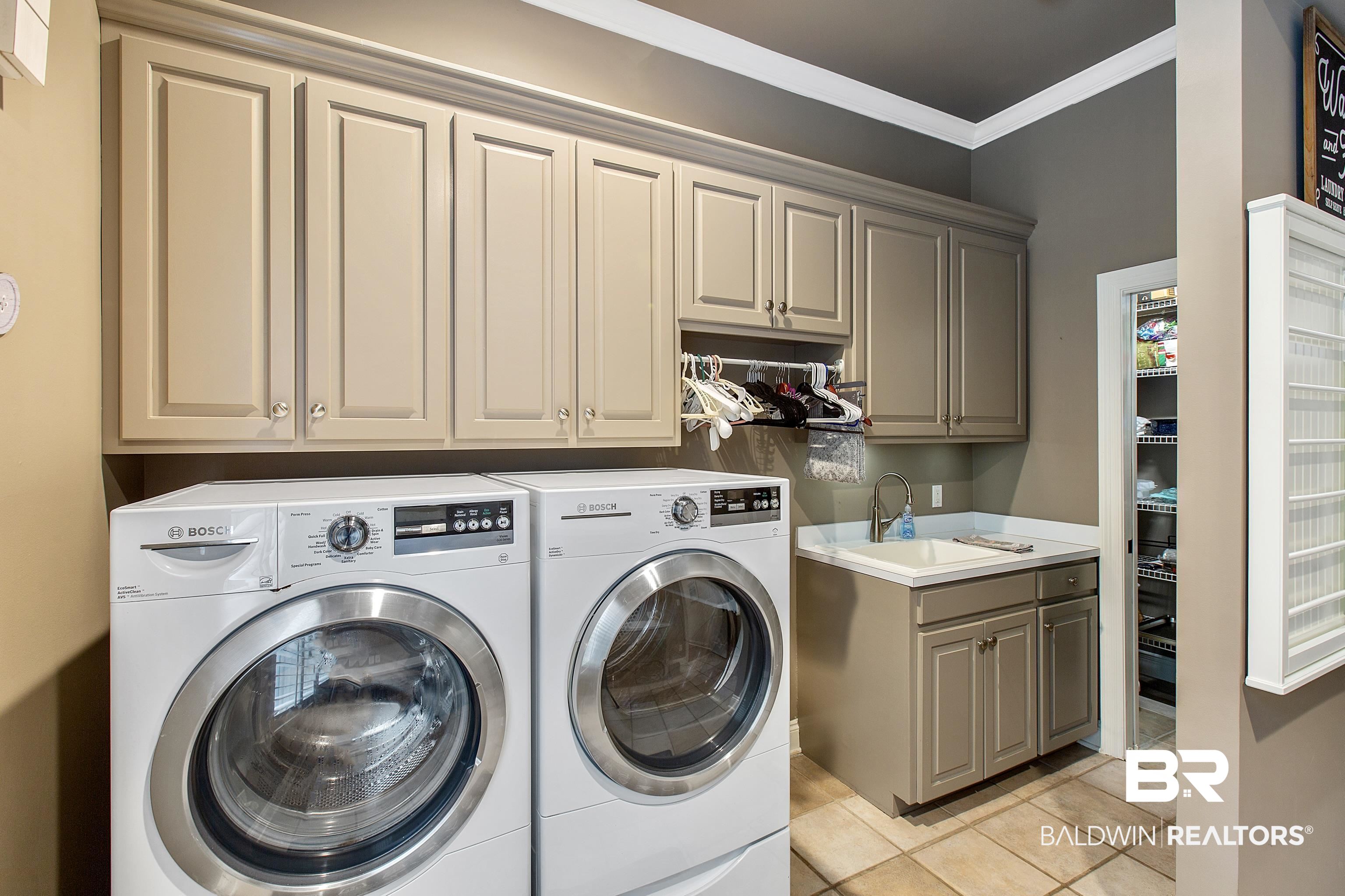 6930 Oak Point Lane Fairhope, AL 36532 - Photo 36 of 50 Utility Room