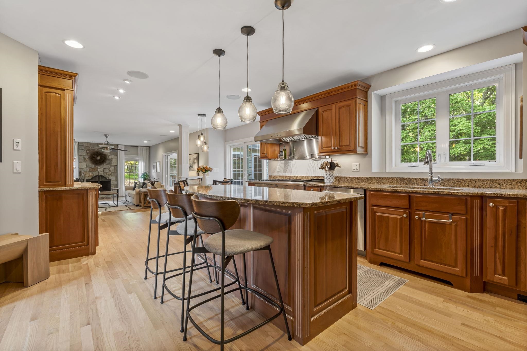 10 Poplar Road Windham, NH 03087 - Photo 10 of 60