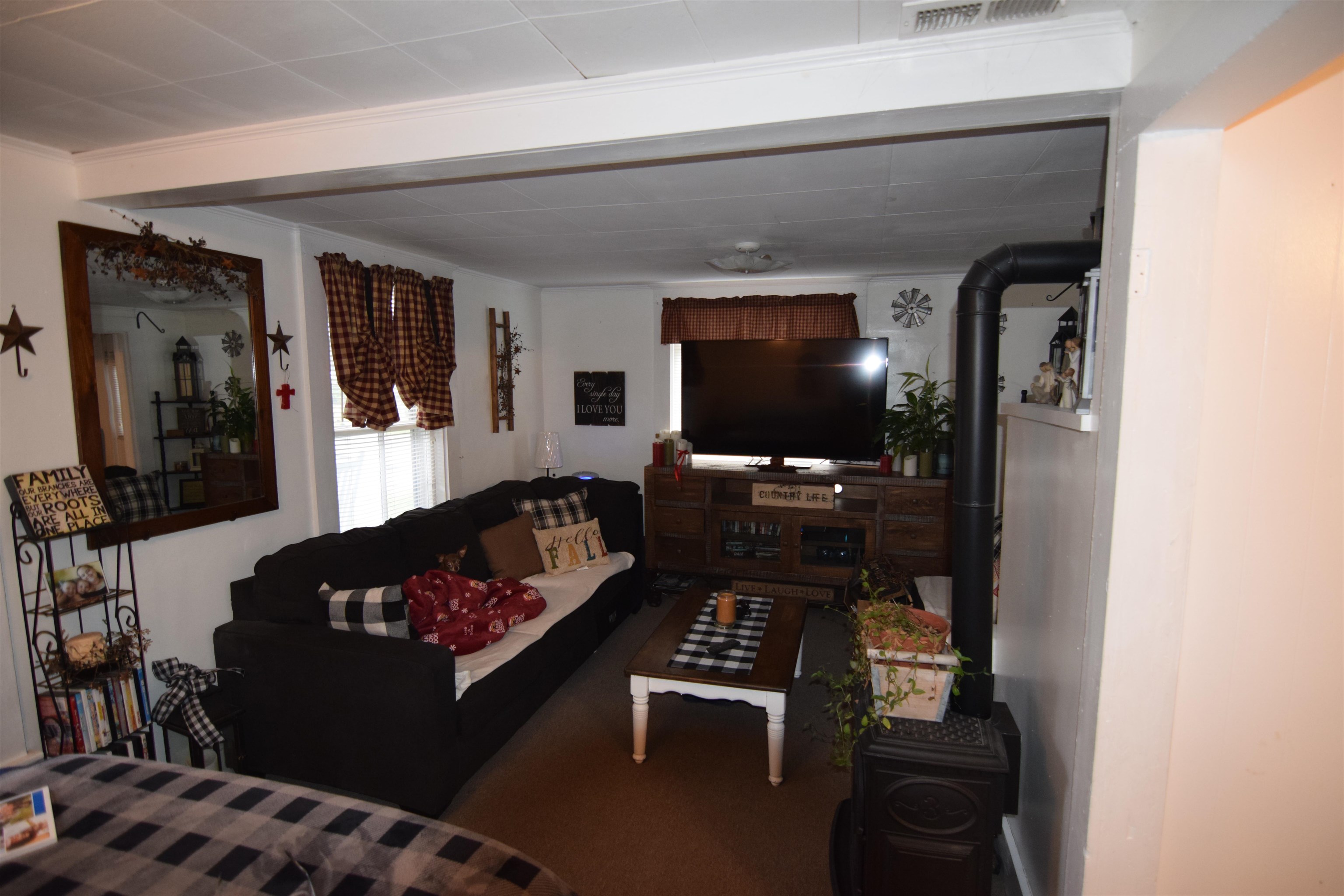 41 Green Road Newport, NH 03773 - Photo 5 of 9 Gallery Image 5