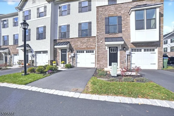 $549,900 | 9 Saw Mill Circle, Hackettstown, NJ 07840