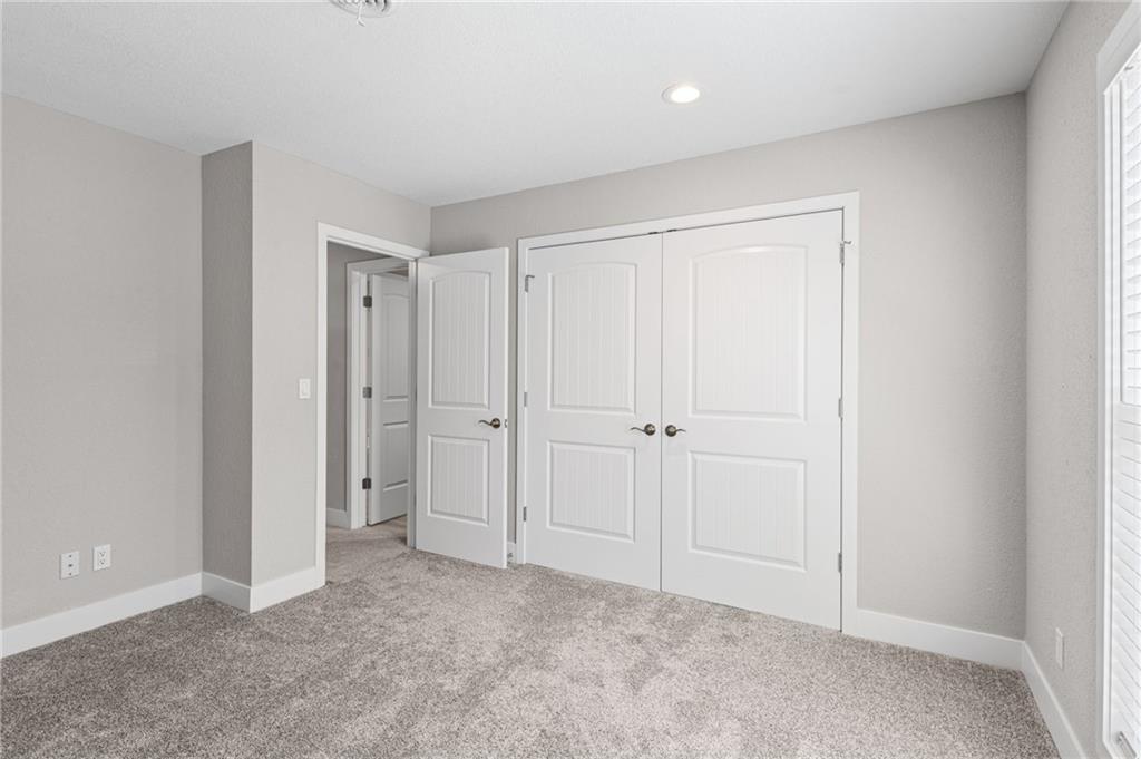 4904 Northwest Barry Road Kansas City, MO 64154 - Photo 15 of 29