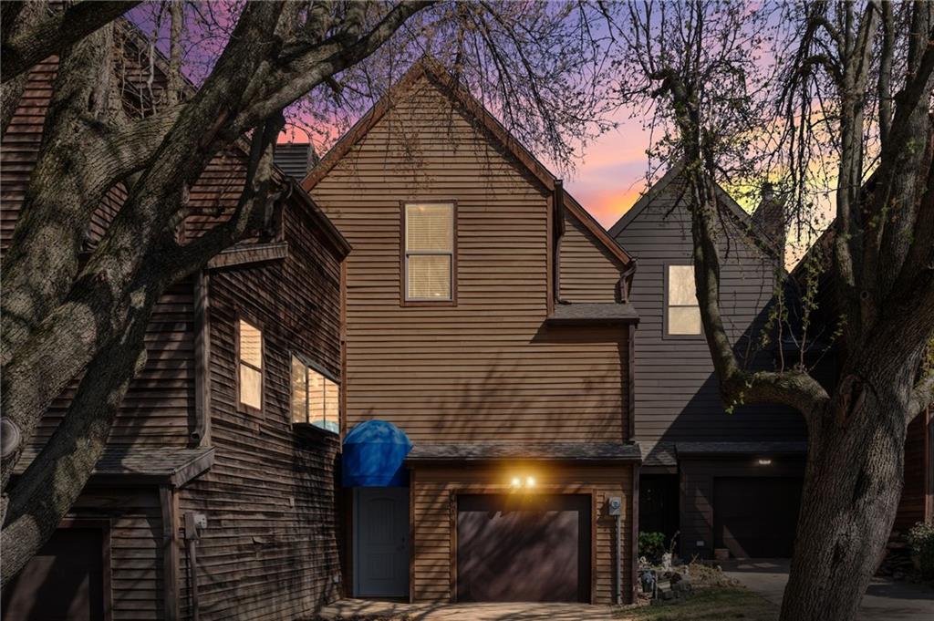 4904 Northwest Barry Road Kansas City, MO 64154 - Photo 3 of 29