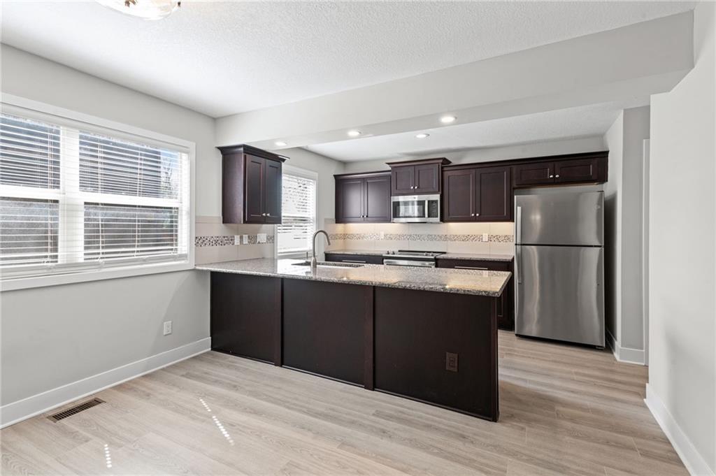 4904 Northwest Barry Road Kansas City, MO 64154 - Photo 7 of 29