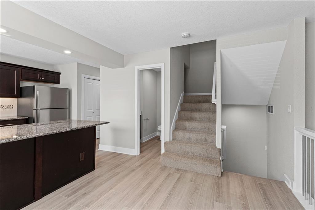 4904 Northwest Barry Road Kansas City, MO 64154 - Photo 8 of 29