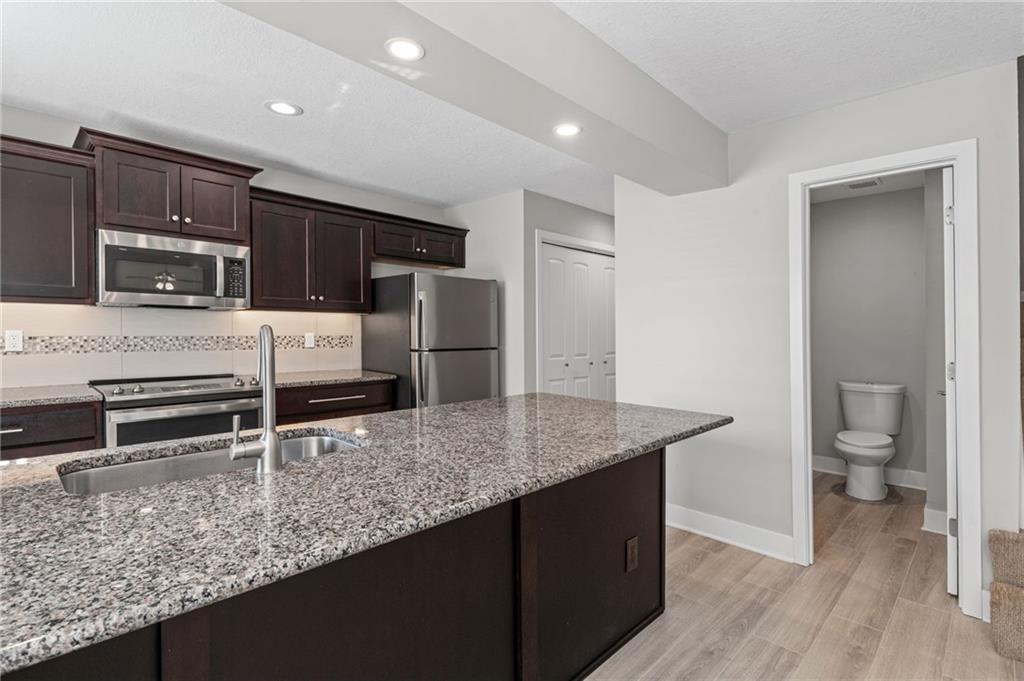 4904 Northwest Barry Road Kansas City, MO 64154 - Photo 9 of 29