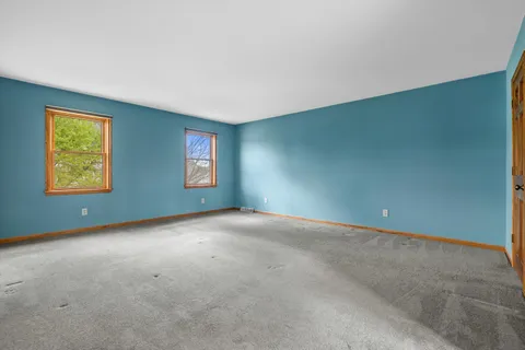 $515,000 | 921 East Park Boulevard, Oak Creek, WI 53154