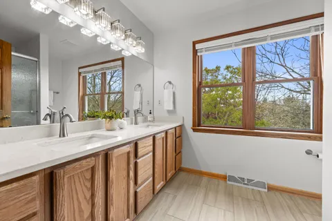 $515,000 | 921 East Park Boulevard, Oak Creek, WI 53154
