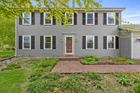 $515,000 | 921 East Park Boulevard, Oak Creek, WI 53154