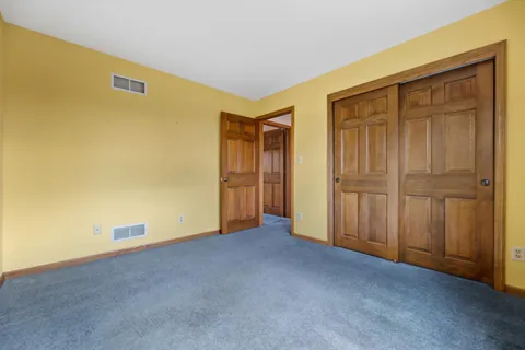 $515,000 | 921 East Park Boulevard, Oak Creek, WI 53154