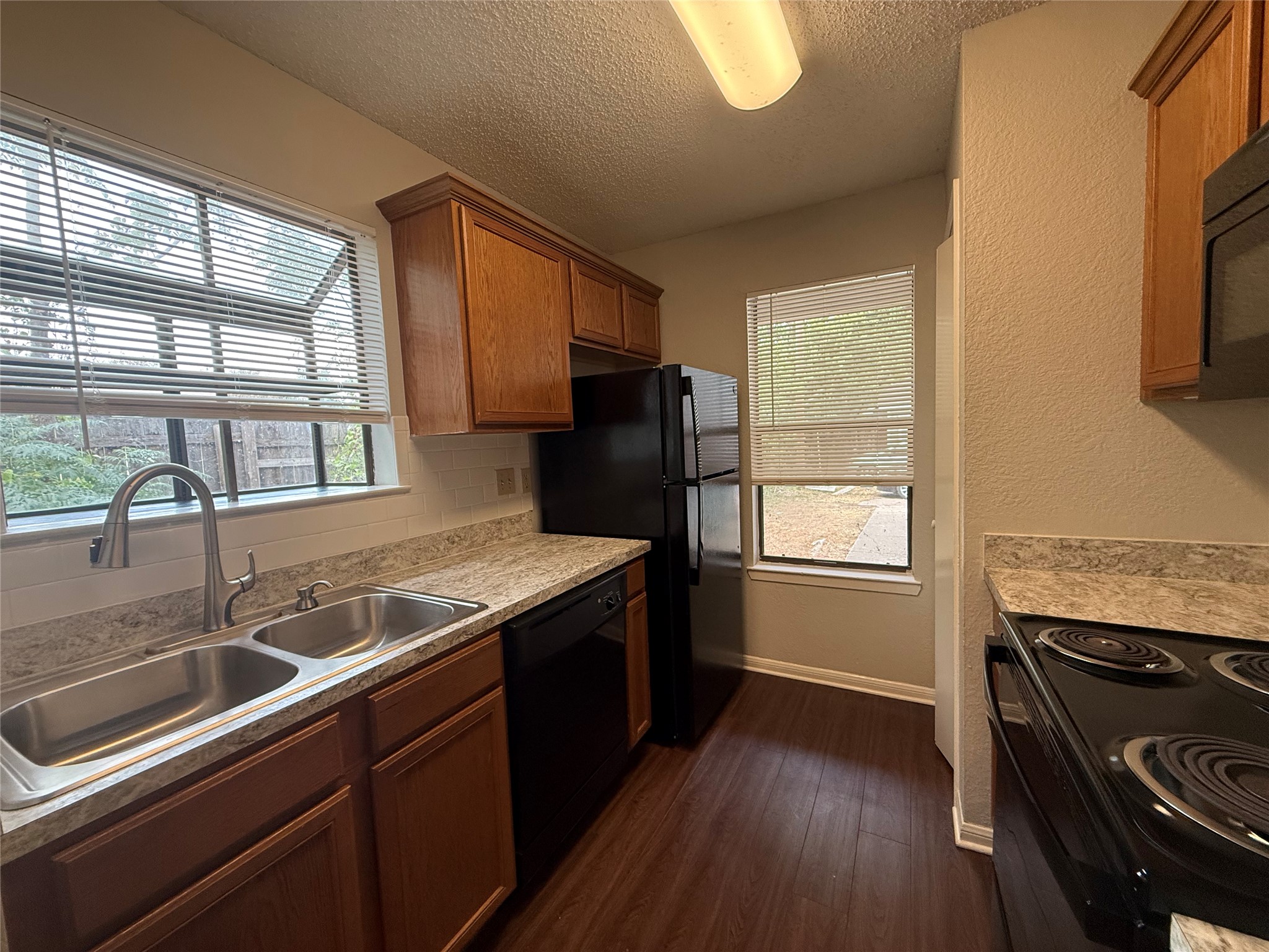 8902 Schick Road, Unit D Austin, TX 78729 - Photo 6 of 23 Gallery Image 6