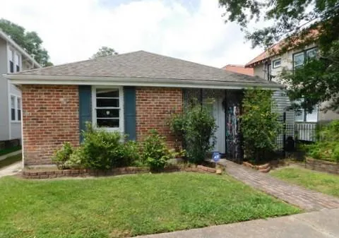 $2,850 | 2526 Joseph Street, New Orleans, LA 70115