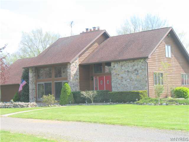 4948 East Lake Road Wilson, NY 14028 - Photo 1 of 1 Exterior Front
