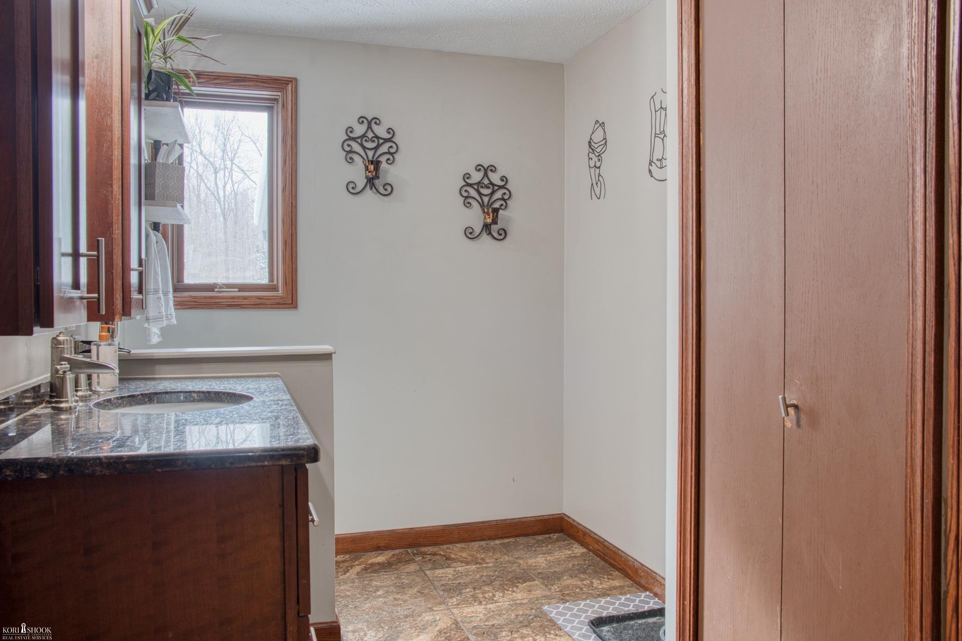 2850 Lyons Road Owosso, MI 48867 - Photo 20 of 52 50198838-5c7e789b-3370-4bc2-98d2-d2da0118b214.JPG