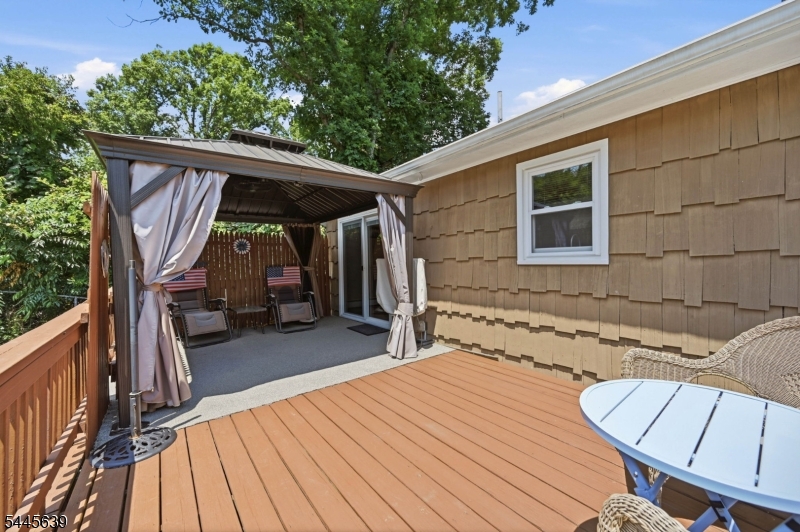 3 Seneca Trail Oak Ridge, NJ 07438 - Photo 16 of 20