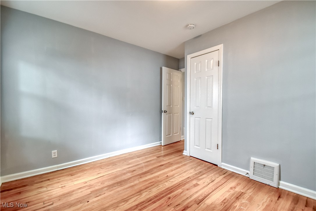 1400 Sunset Road Cleveland, OH 44124 - Photo 24 of 47