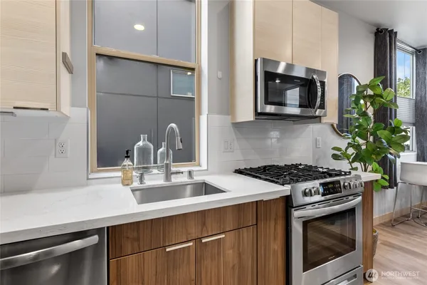 $639,950 | 814 Northwest 54th Street, Unit A, Seattle, WA 98107