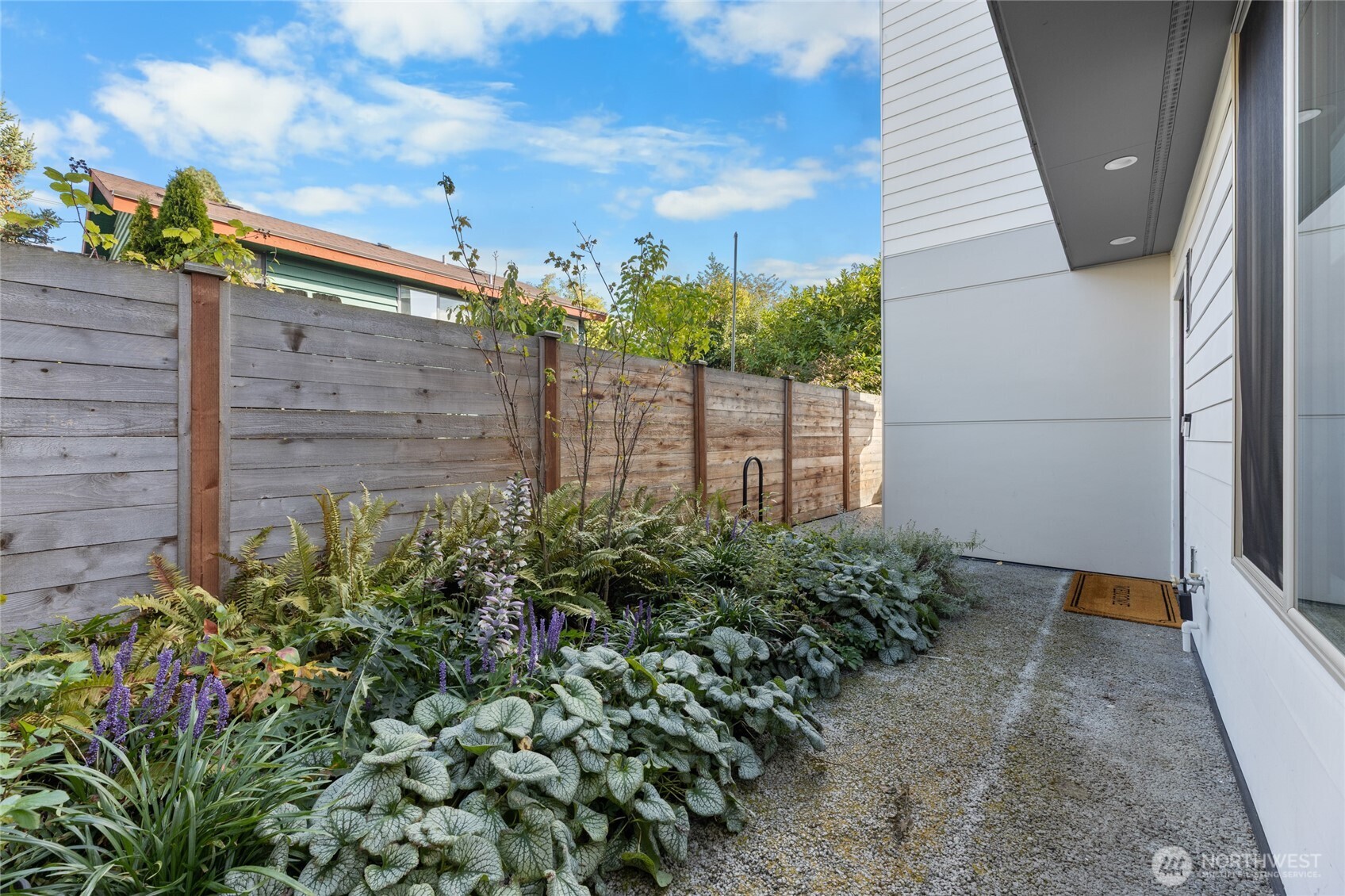 814 Northwest 54th Street, Unit A Seattle, WA 98107 - Photo 24 of 25