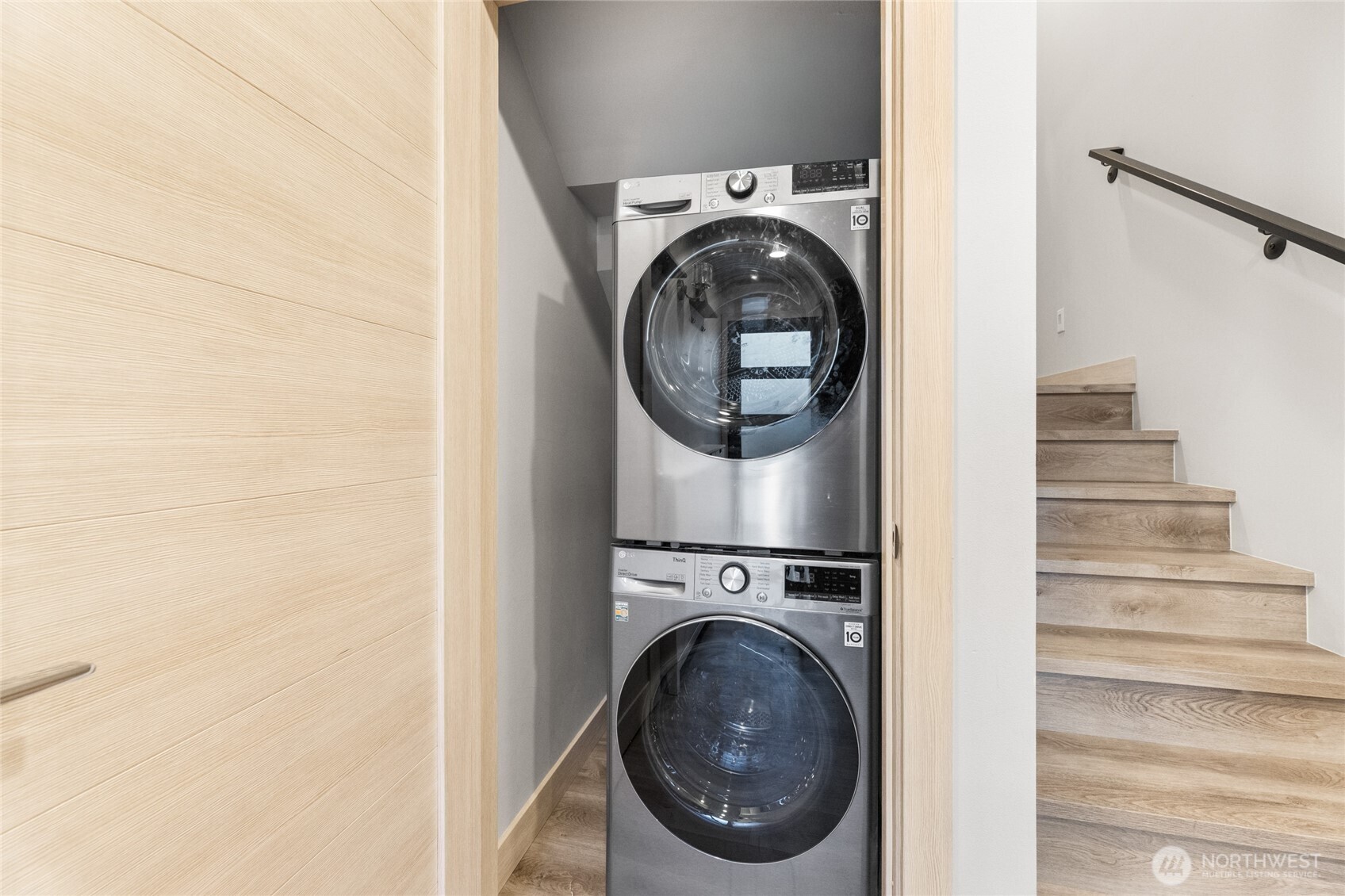 814 Northwest 54th Street, Unit A Seattle, WA 98107 - Photo 5 of 25