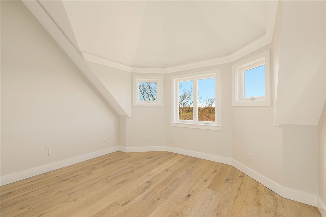 15 Hammersmith Road, Unit 15 Newport, RI 02840 - Photo 13 of 15