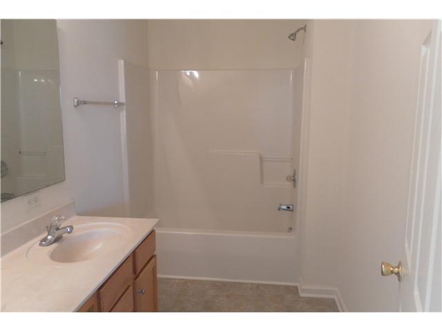 13292 Roma Bend Carmel, IN 46074 - Photo 11 of 16 Gallery Image 11