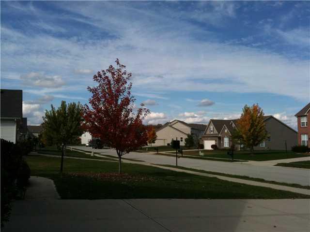 13292 Roma Bend Carmel, IN 46074 - Photo 4 of 16 Gallery Image 4